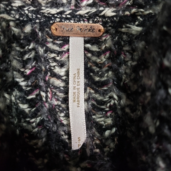 Free People asymmetric zip sweater chunky moto - Picture 12 of 13